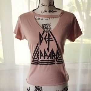 $7 Def Leppard top sz Small